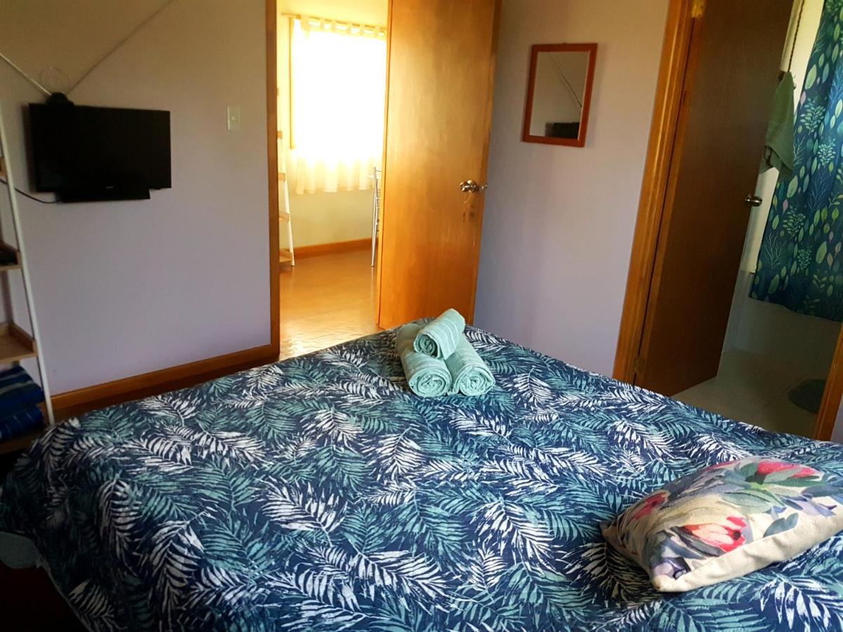 Uka Vaikava Villa Hanga Roa Exteriör bild