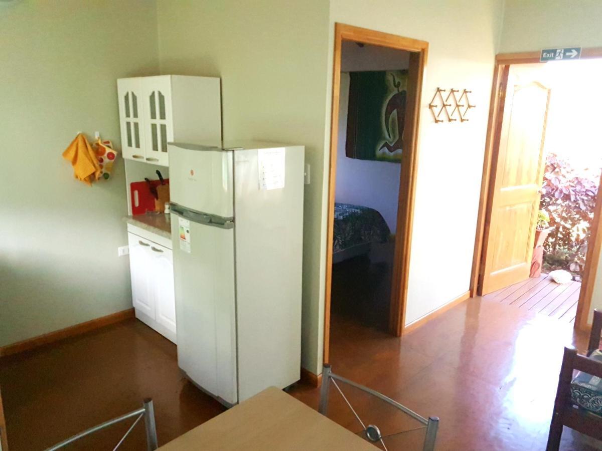 Uka Vaikava Villa Hanga Roa Exteriör bild